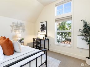 6318 5th Avenue NE C, Seattle WA 98115