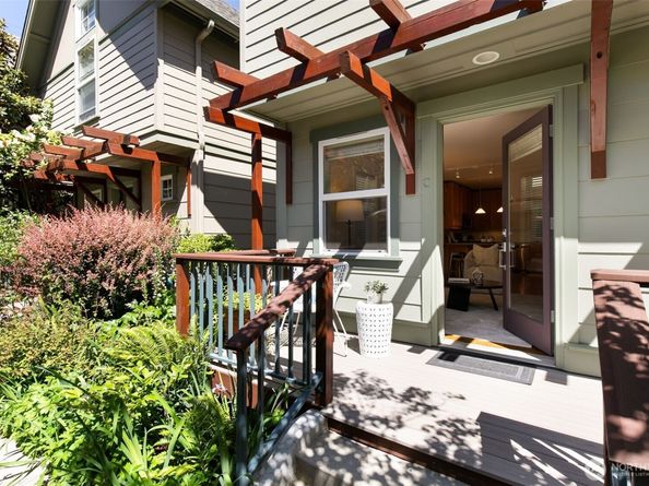 6318 5th Avenue NE, Seattle WA 98115