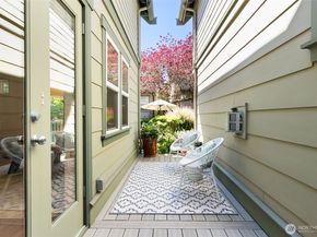 6318 5th Avenue NE C, Seattle WA 98115