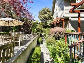 6318 5th Avenue NE C, Seattle WA 98115