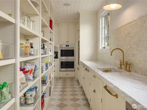 6333 77th Avenue SE, Mercer Island WA 98040