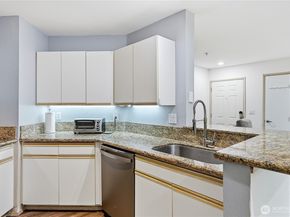 11130 SE 208th St J101, Kent WA 98031