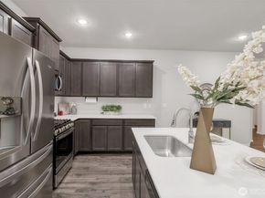 8203 17th Street SE, Lake Stevens WA 98258