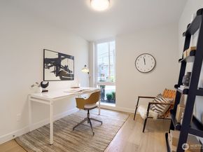 813 NE 90th Street, Seattle WA 98115