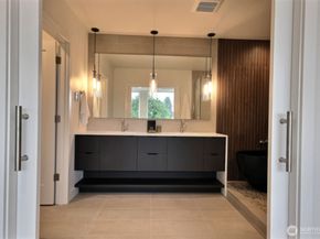 813 NE 90th Street, Seattle WA 98115