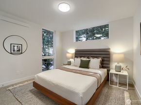 813 NE 90th Street, Seattle WA 98115