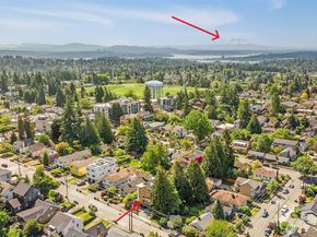 813 NE 90th Street, Seattle WA 98115