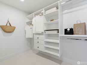 909 32nd Avenue S A, Seattle WA 98144
