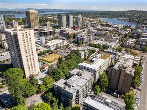 4547 8th Avenue NE 310, Seattle WA 98105