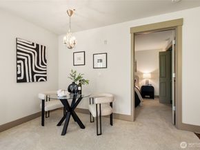 4547 8th Avenue NE 310, Seattle WA 98105