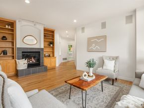 9021 Sand Point Way NE, Seattle WA 98115