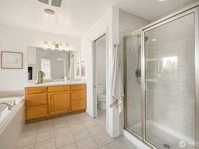 9021 Sand Point Way NE, Seattle WA 98115
