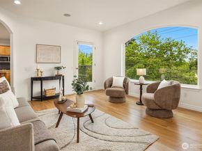9021 Sand Point Way NE, Seattle WA 98115