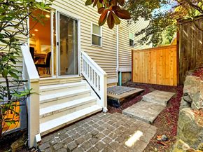 402 Aloha Street, Seattle WA 98109