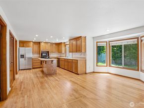 32745 47th Avenue SW, Federal Way WA 98023