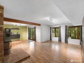 17116 Gravenstein Road, Bothell WA 98012