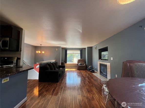 10453 1st Avenue SW, Seattle WA 98146