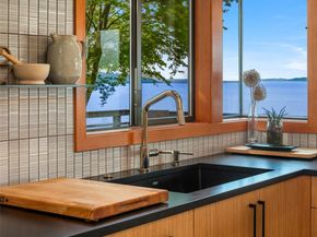 6814 SW Maury Park Rd, Vashon WA 98070