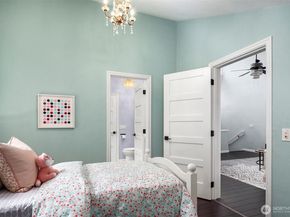 20819 NE 25th Street, Sammamish WA 98074