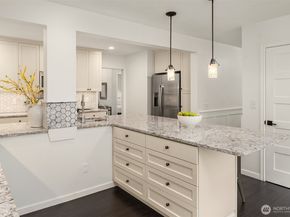 20819 NE 25th Street, Sammamish WA 98074