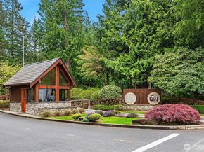 20819 NE 25th Street, Sammamish WA 98074