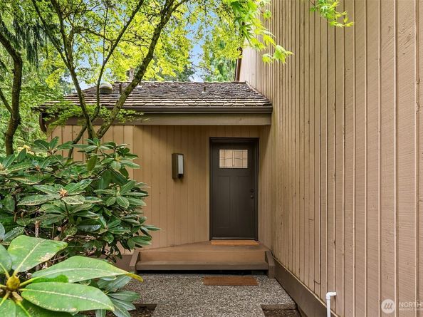 20819 NE 25th Street, Sammamish WA 98074