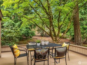 20819 NE 25th Street, Sammamish WA 98074