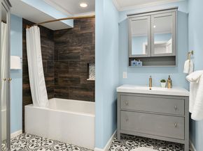 20819 NE 25th Street, Sammamish WA 98074