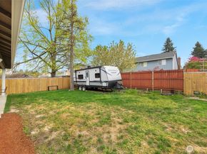20214 104th Place SE, Kent WA 98031