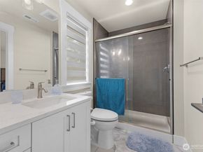 20214 104th Place SE, Kent WA 98031