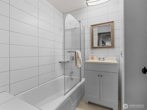 1401 SW 137th Street, Burien WA 98166