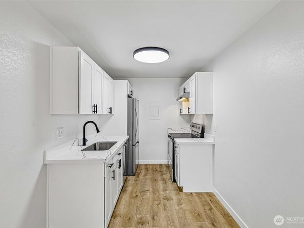 6817 137th Place NE 451, Redmond WA 98052