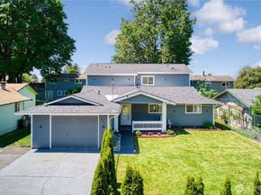 27025 14th Avenue S, Des Moines WA 98918