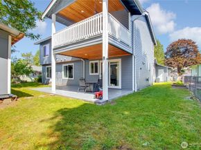 27025 14th Avenue S, Des Moines WA 98918