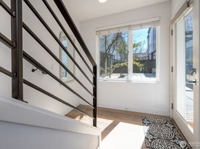4331 Woodland Park Avenue N, Seattle WA 98103