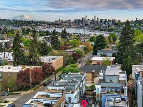 4331 Woodland Park Avenue N, Seattle WA 98103