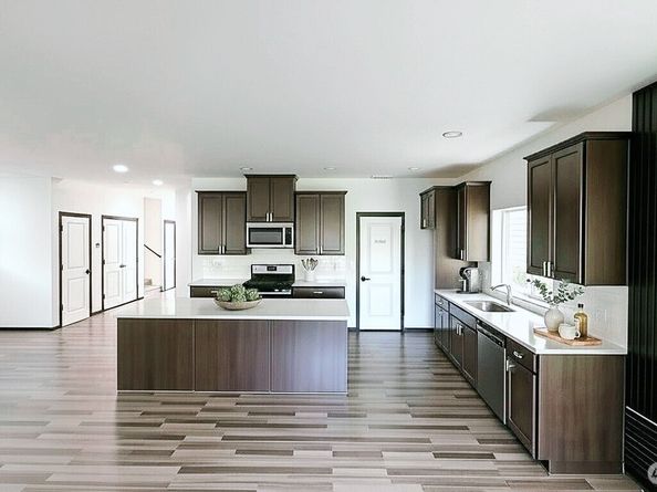 2754 S 120th Place, Burien WA 98168