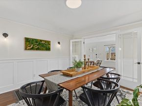 2407 11th Avenue E, Seattle WA 98102