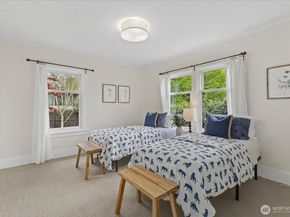 2407 11th Avenue E, Seattle WA 98102