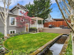 2407 11th Avenue E, Seattle WA 98102