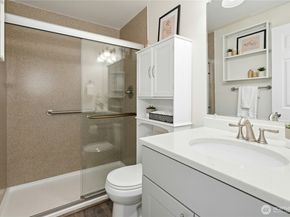 7909 218th Street SW 6, Edmonds WA 98026