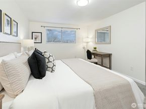 7909 218th Street SW 6, Edmonds WA 98026