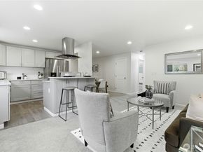 7909 218th Street SW 6, Edmonds WA 98026