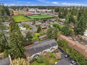 7909 218th Street SW 6, Edmonds WA 98026