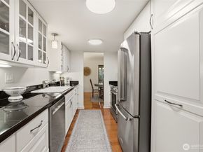 1542 NE 140th Street E6, Seattle WA 98125