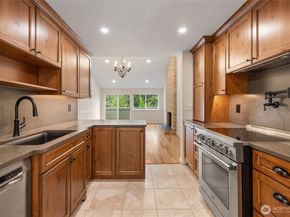 3213 SW 319th Place 19, Federal Way WA 98023