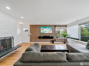 2942 S fontanelle Street C, Seattle WA 98108