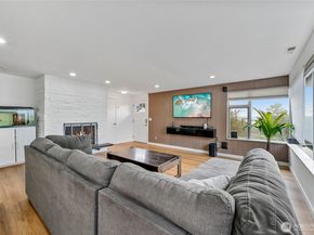 2942 S fontanelle Street C, Seattle WA 98108