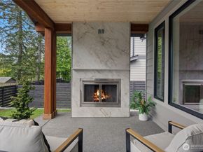 7825 NE 143rd Street, Kirkland WA 98034