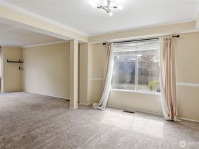 21049 103rd Ave SE, Kent WA 98031